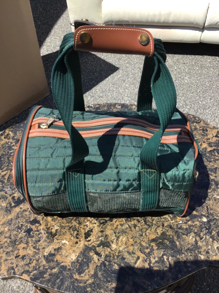 YBS Cat Kitten Soft Sided Carrier in sehr gutem Zustand Farbe Grün - Bild 3 von 4