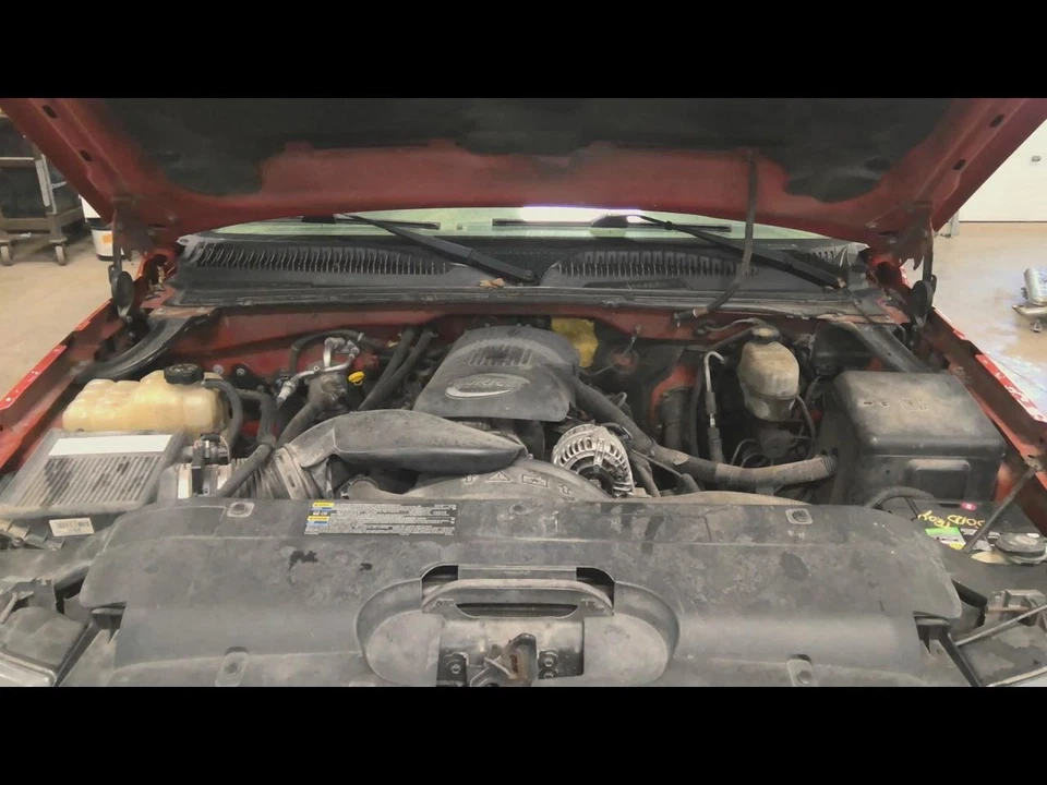 Radiator Classic Style 3.73 Ratio Fits 04-07 SILVERADO 1500 PICKUP 733009 Foto 2 de 4