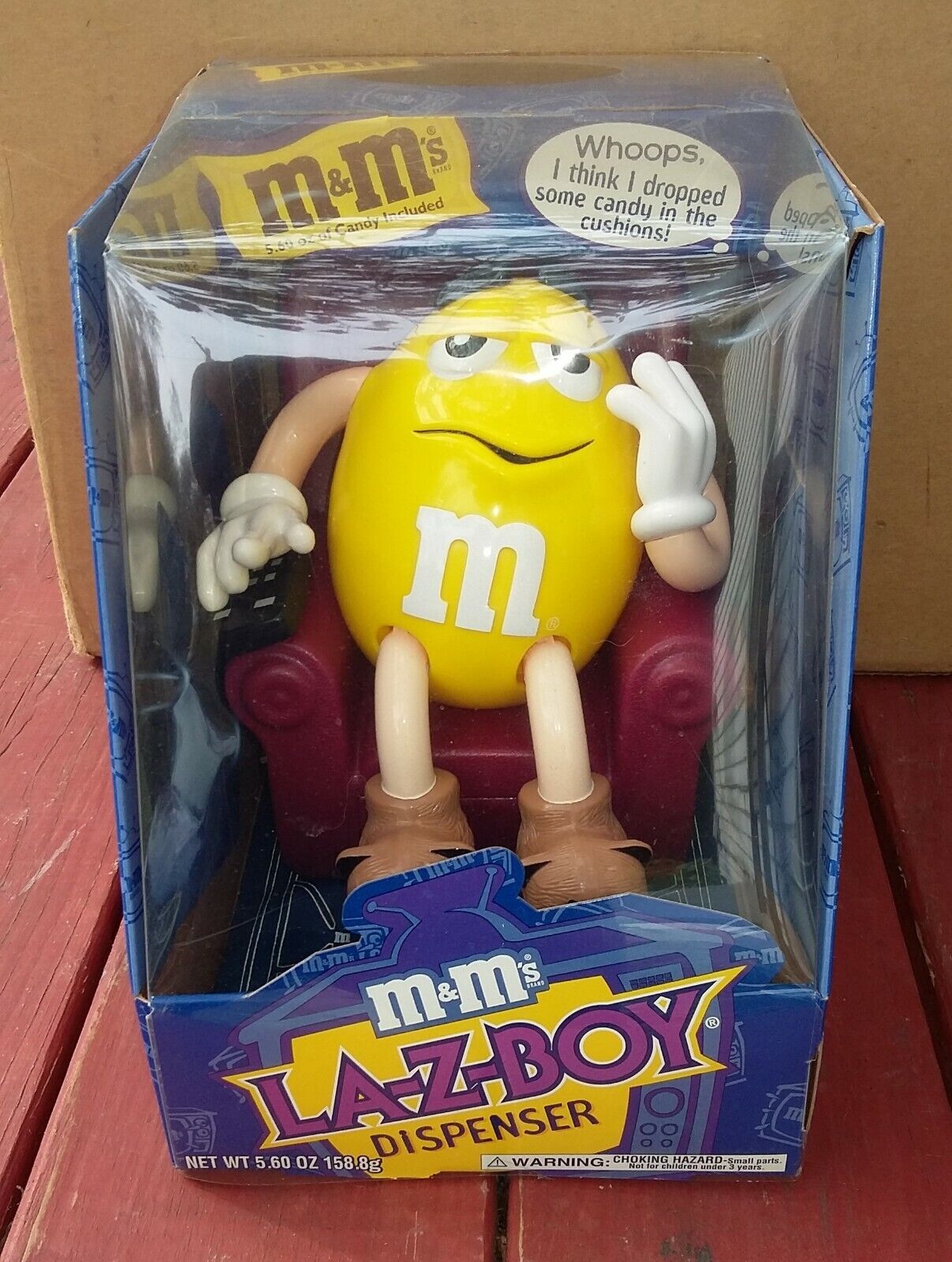 M&M Yellow with present dispenser FROM EUROPE