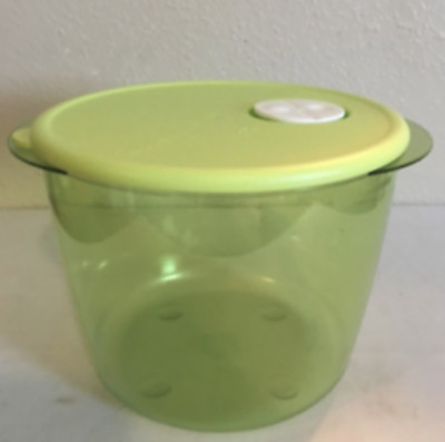 New Tupperware Rock N Serve Round 14 cup Container Rocker Top Venting Yellow