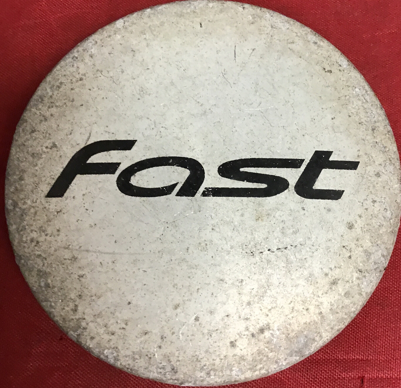 ONE USED FAST SILVER CENTERCAP C-V56-C 13203