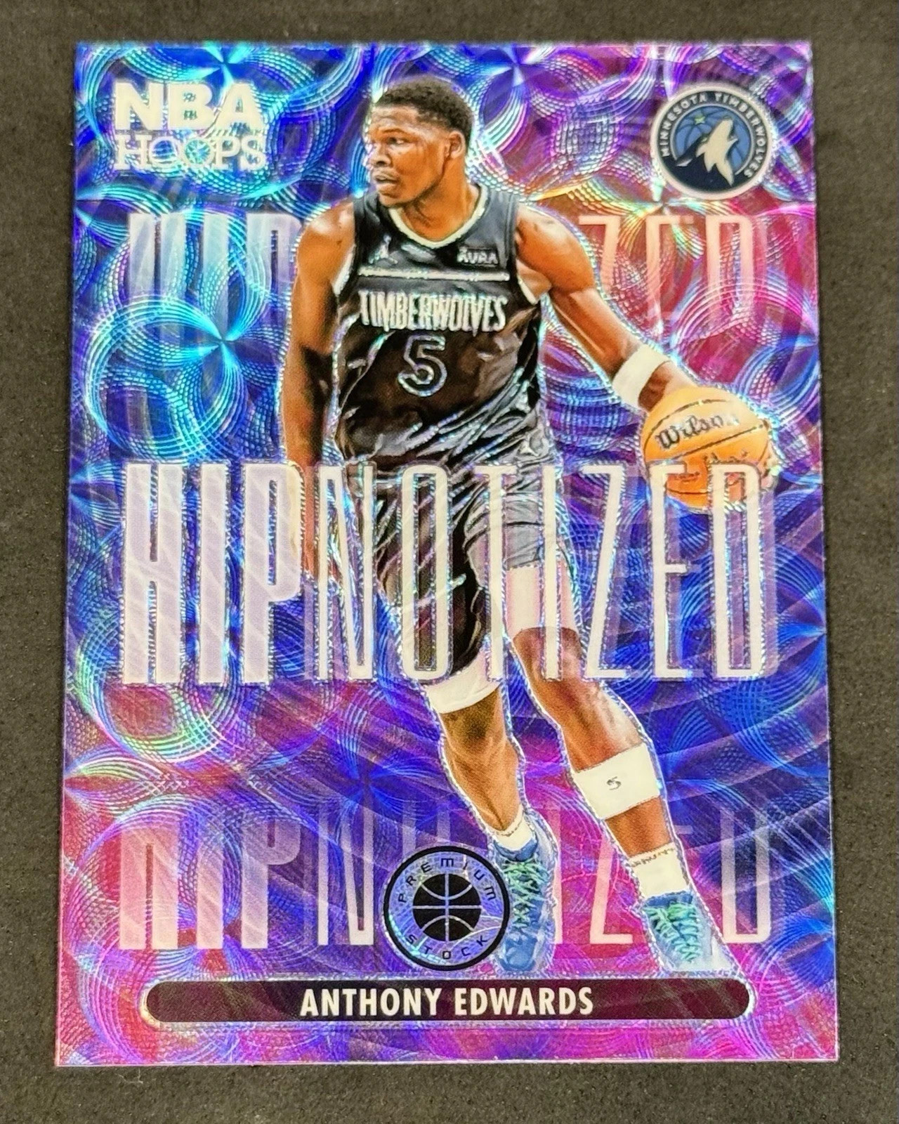 2023-24 NBA Hoops Premium Anthony Edwards #13 Hipnotized Prizm SSP Case Hit