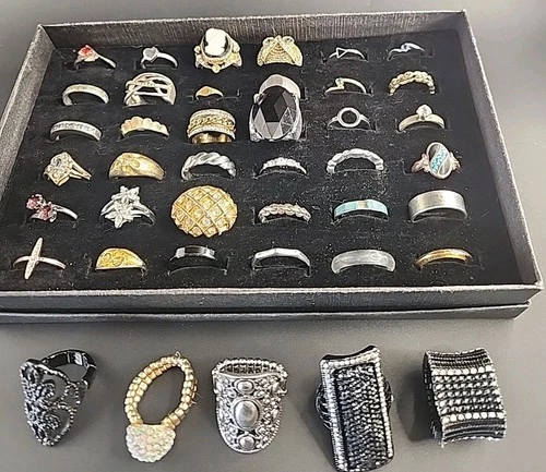 Vtg. Estate Costume Jewelry LOT 41 RINGS Wearable/art /Crafts