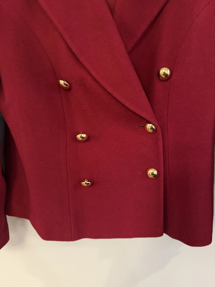 Blazer Brooks Brothers para mujer 6 botones dorados de doble botonadura mezcla lana roja usado en excelente estado Foto 3 de 4