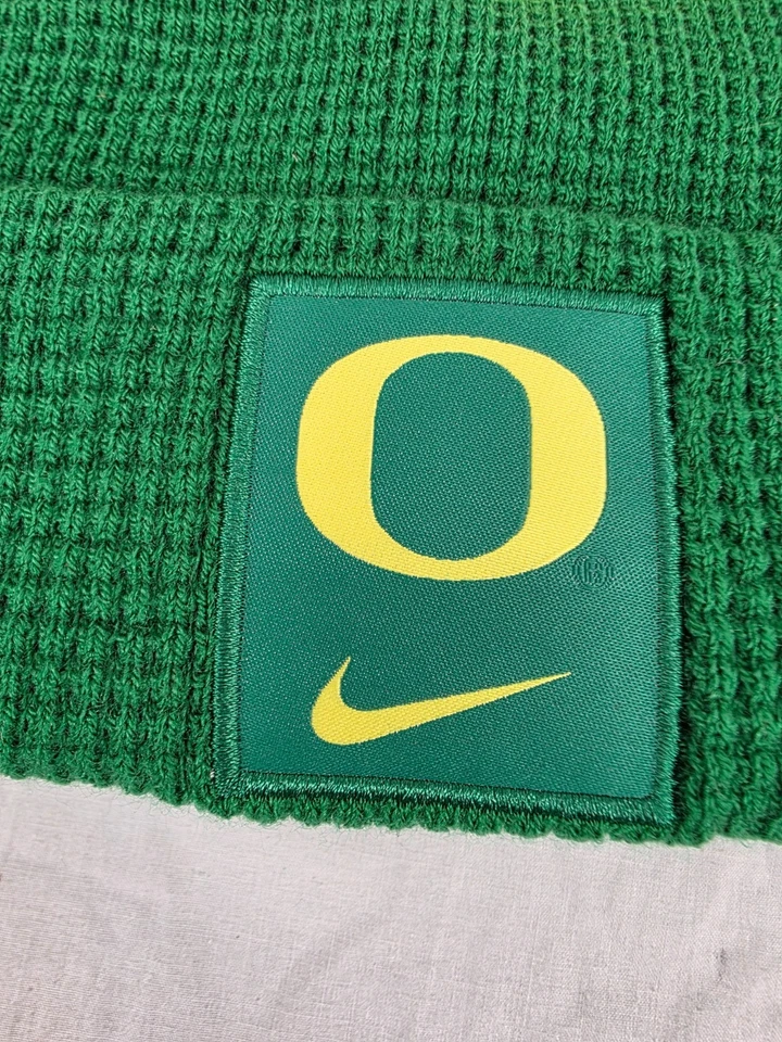 NEW Oregon Ducks Nike Green Pom Waffle Knit Stocking Cap Beanie Hat Youth OS - Image 4 of 4