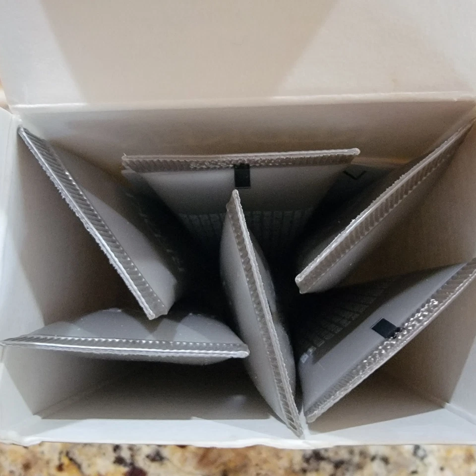 Redken Intra force cuero cabelludo estimulador para adelgazamiento del cabello caja de 6 Foto 2 de 2