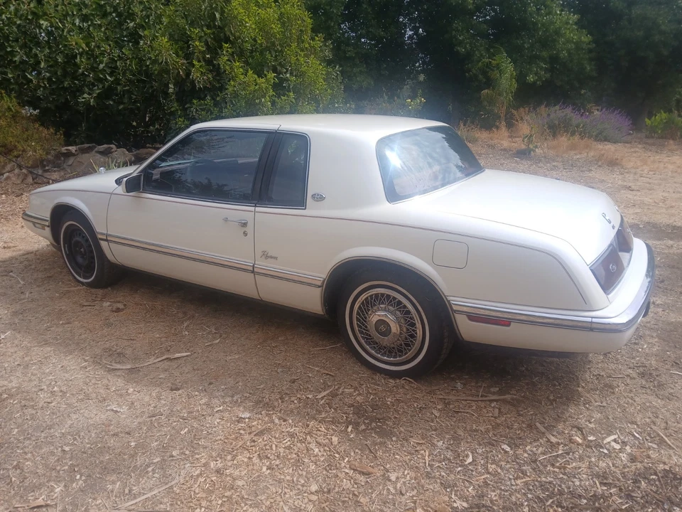 1989 Buick Riviera - Image 3 of 4