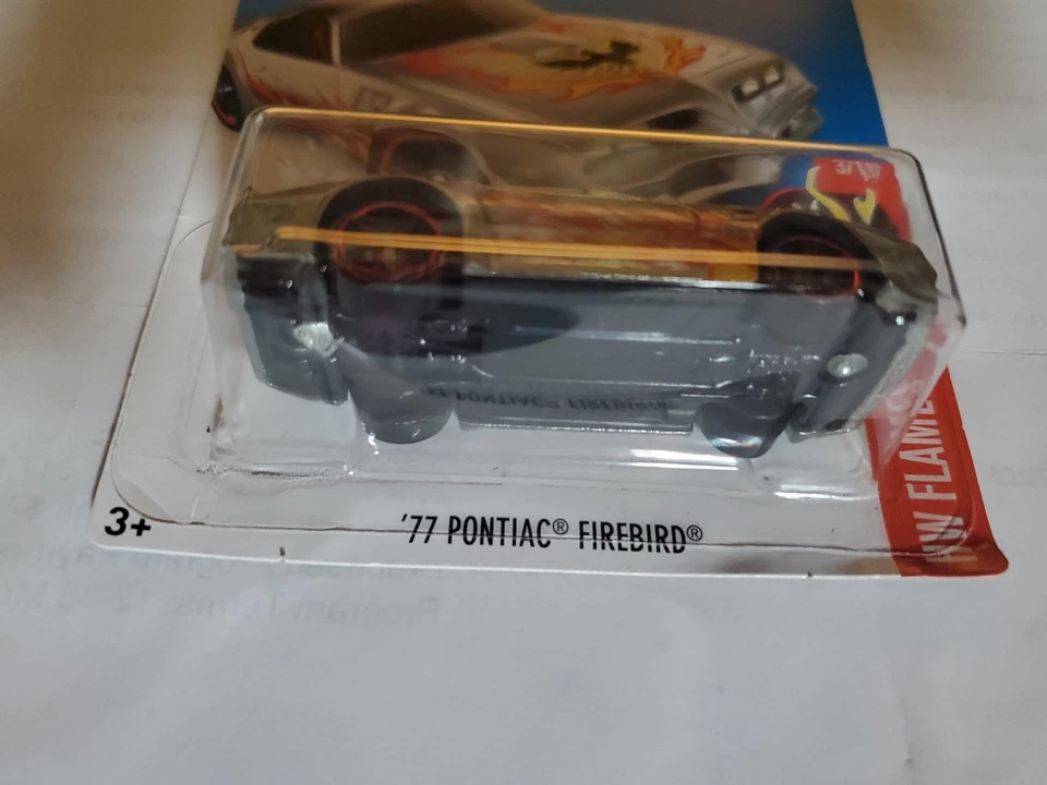 Pontiac Firebird Zamac Flames 93/10 2016 Hot Wheels '77 arrugado. Foto 2 de 4