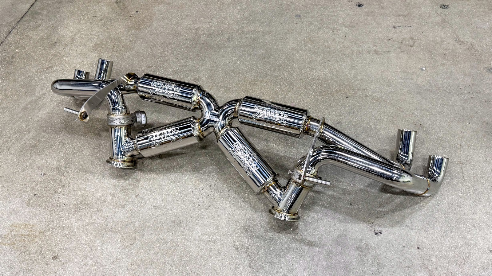 Fabspeed Lamborghini Huracan Valvetronic Supersport X-Pipe Exhaust System