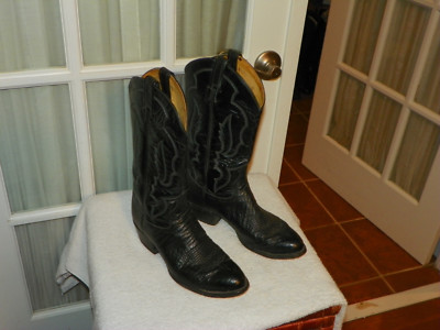 black bullhide boots
