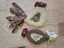 Rooster & Hen Chicken Hot Pads Rug Hooking Paper Pattern - Prairie Road Designs