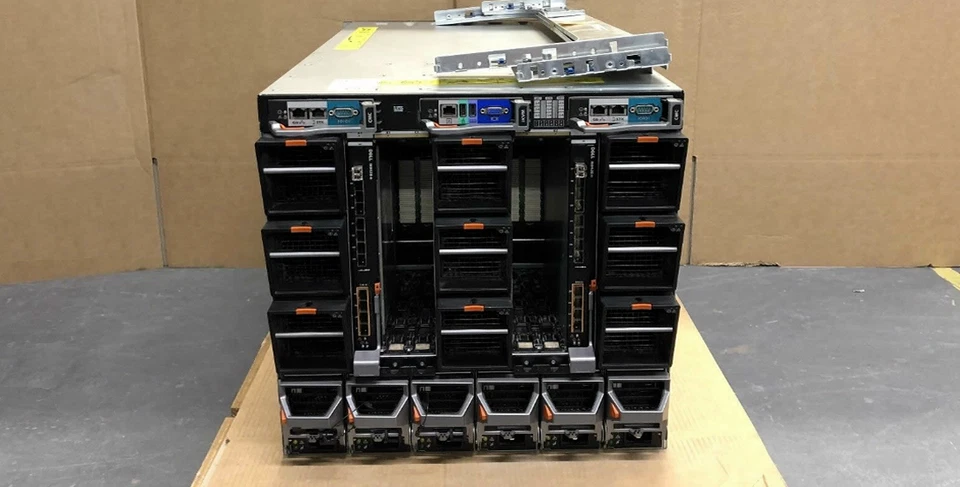 Dell PowerEdge M1000e 16x M630 32 x E5-2697v4 576-Cores 4TB RAM Blade Solution - Image 2 of 2