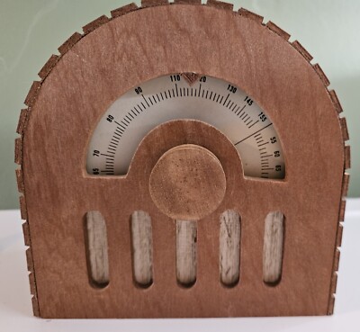 VINTAGE CHINESE CRAFTSMAN WOODEN RADIO SHAPE MUSIC BOX