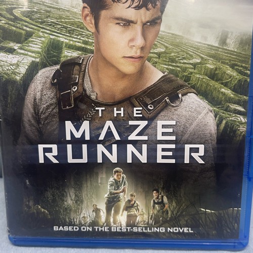 The Maze Runner Blu-ray & DVD 2 Disc Set With Comic Book - Picture 2 of 19