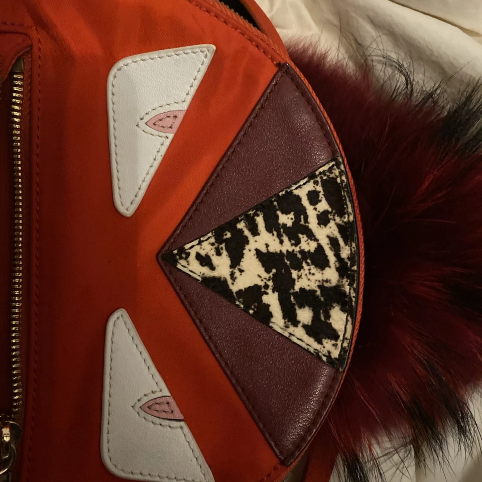 Mochila Fendi Monster roja Foto 4 de 4