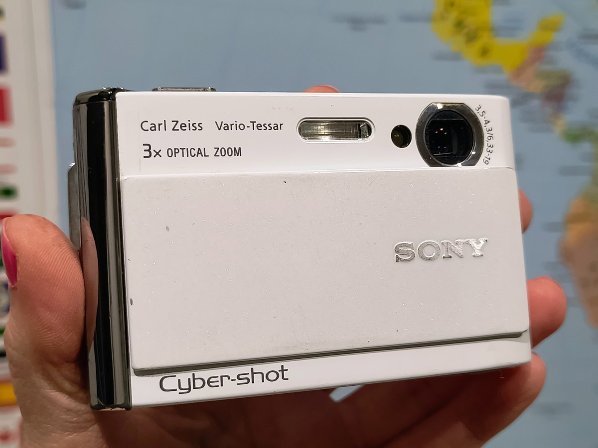 Sony Cyber-shot DSC-T110 16.1MP Digital Camera - Silver for sale