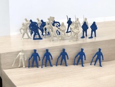 RARE Vintage 1960s TIM MEE Plastic Toy Soldiers U.S. Navy Sailors 24 Figures