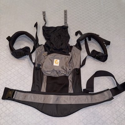 GUC Ergobaby Performance Collection Baby Carrier in Charcoal/Black With Hood