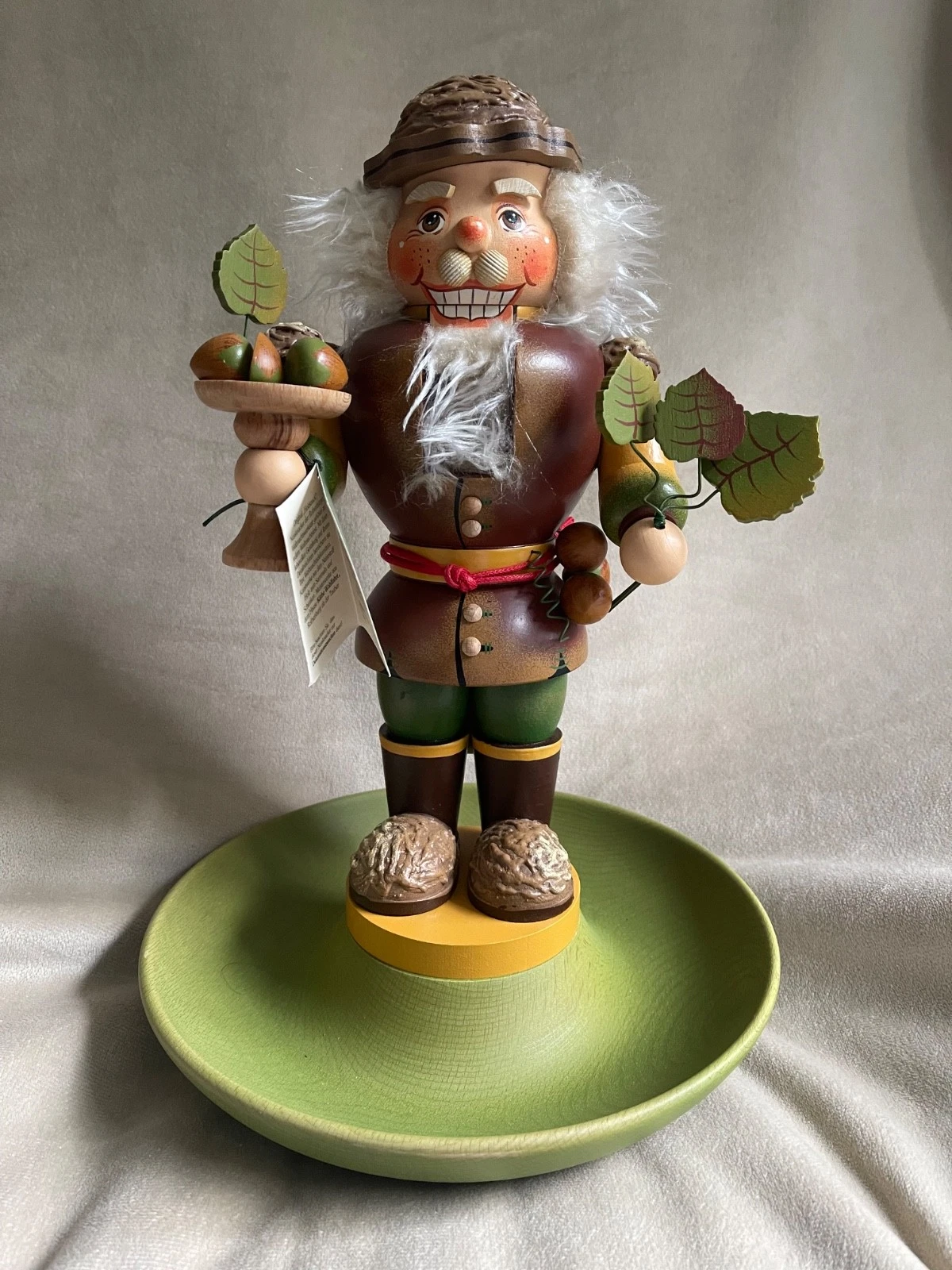 Original Rothenburger Kathe Wohlfahrt Walnut Man Nutcracker