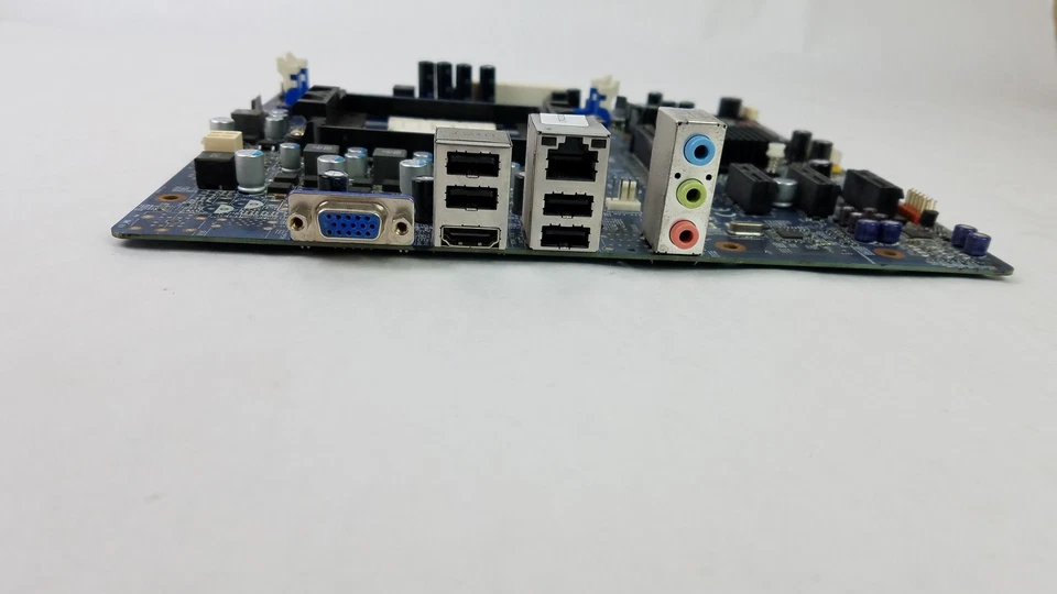 Lenovo 11200024 IdeaCentre H415 Socket FM1 DDR3 Desktop Motherboard - Image 2 of 4
