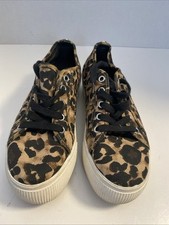 Steve Madden Emmi Leopard Print Platform Sneakers Size 7 Women's Button Miss