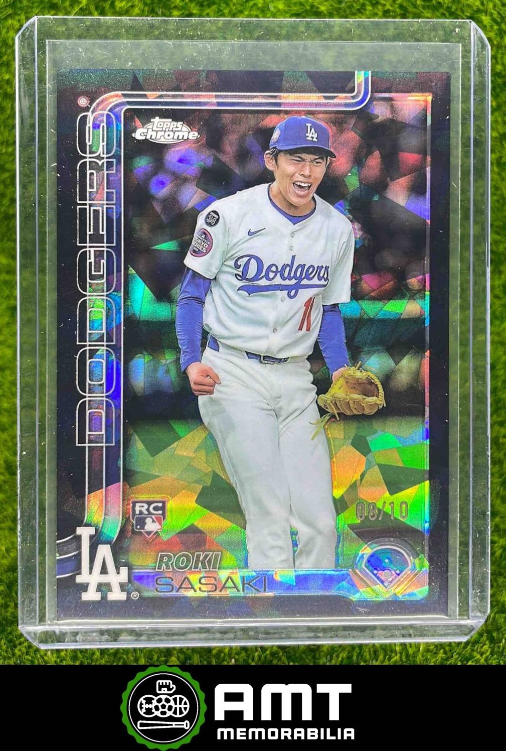 Roki Sasaki /10 RC Image Variation 2025 Topps Chrome Sapphire Black Dodgers #217
