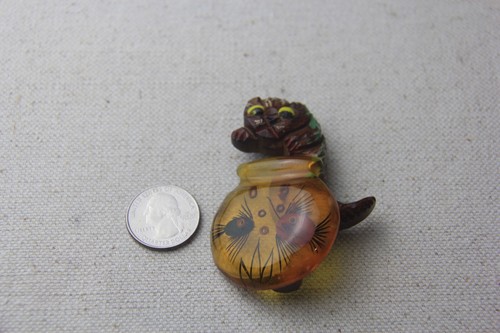 Rare Wood Cat and Reverse Carved Apple Juice Bakelite Fish Bowl Pin - Picture 13 of 15