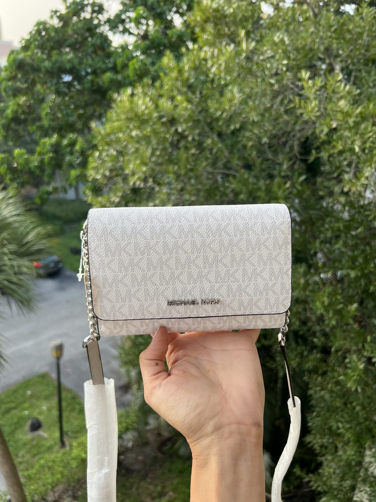 MICHAEL KORS JET SET TRAVEL MEDIUM PHONE CASE CROSSBODY WALLET 