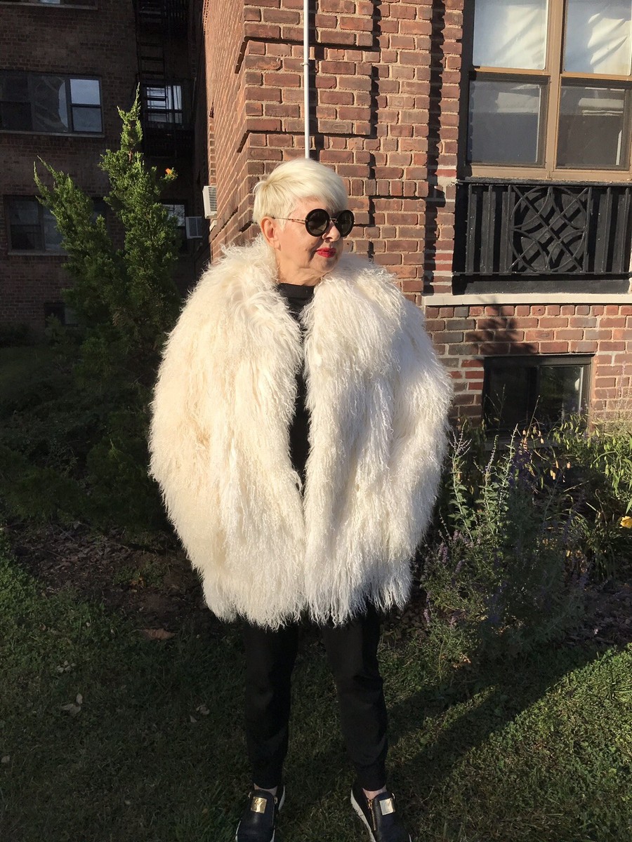 treatürself bunny curly fur coat FAB! 90's Real Mongolian Lamb Curly Fur Off-white Coat