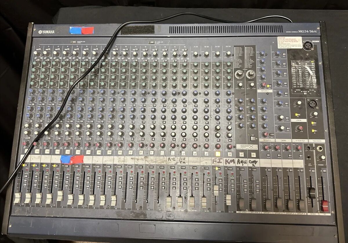 Yamaha MG24/14FX 24-Channel Input Analog Mixing Console Yamaha MG24/14FX 24-Channel Input Analog Mixing Console