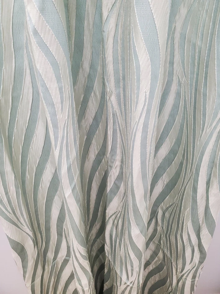 Par de paneles de ojal de diseño de cebra jacquard aplastado Senegal 104” Wx84” L sensación de selva Foto 3 de 4