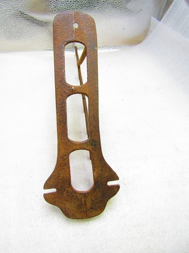 Antique cast iron hangers, two pieces - Picture 4 of 8