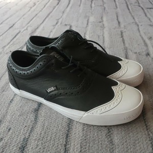 vans wingtip