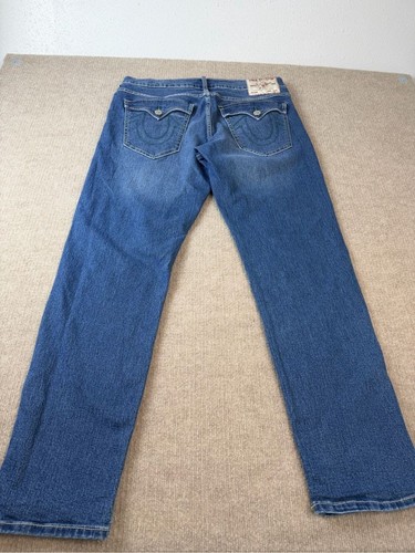 True Religion Men's Geno Relaxed Slim Fit Straight Leg Flap Pocket Size 34