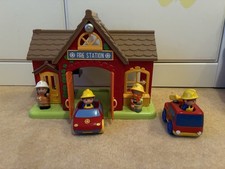 Happyland ELC Fire Station and Figures Working Sounds