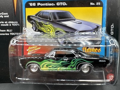 a 2005 Johnny Lightning Street Freaks #25 68 PONTIAC GTO BLACK WITH FLAMES green