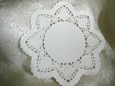25 Pcs 5" inch LOTUS FLOWER Scallop Edge Lace Paper Doily Cards off White Import