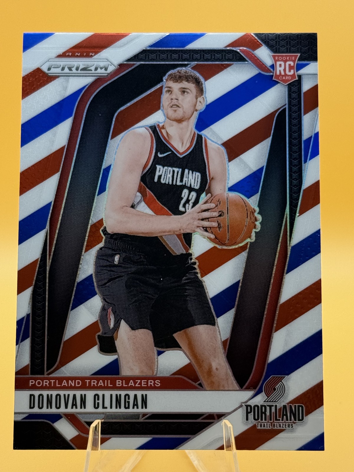 2024-25 Panini Prizm - Donovan Clingan #221 Red White & Blue Prizm (RC)
