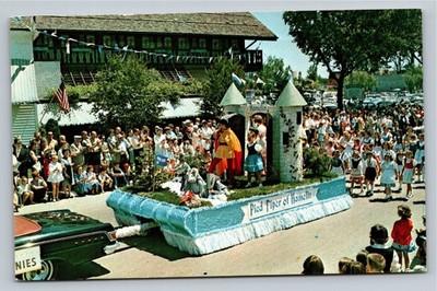 Vintage 1978 Pied Piper of Hamelin Parade Float Postcard Frankenmuth MI