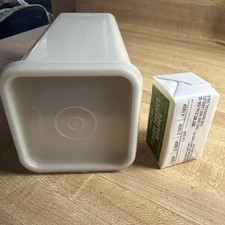 Tupperware Butter / Cheese Keeper 1627-1 Tray...