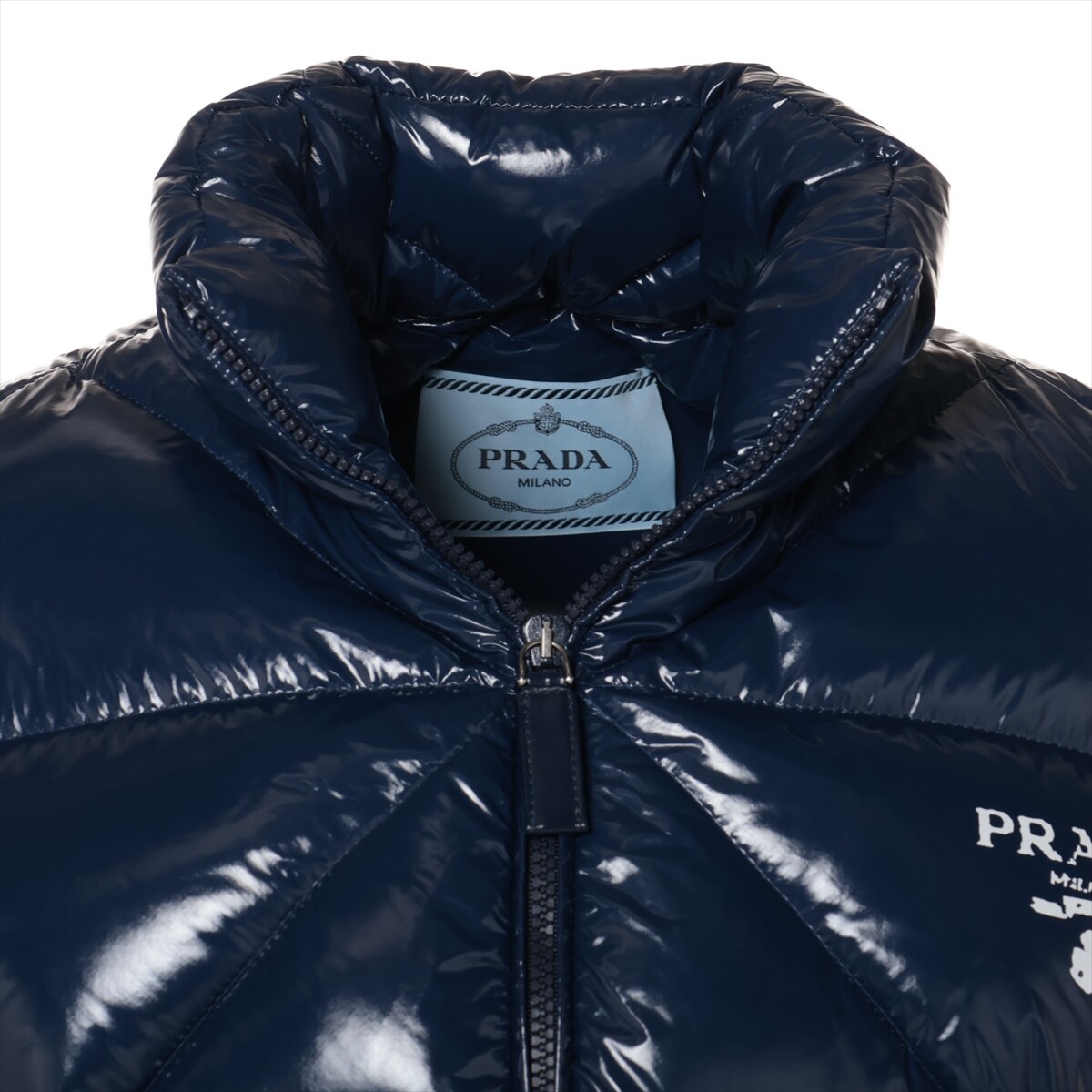 【極上美品】21年新作PRADA軽量ダウンジャケット　ネイビー　42 極上美品】21年新作PRADA軽量ダウンジャケットネイビー42