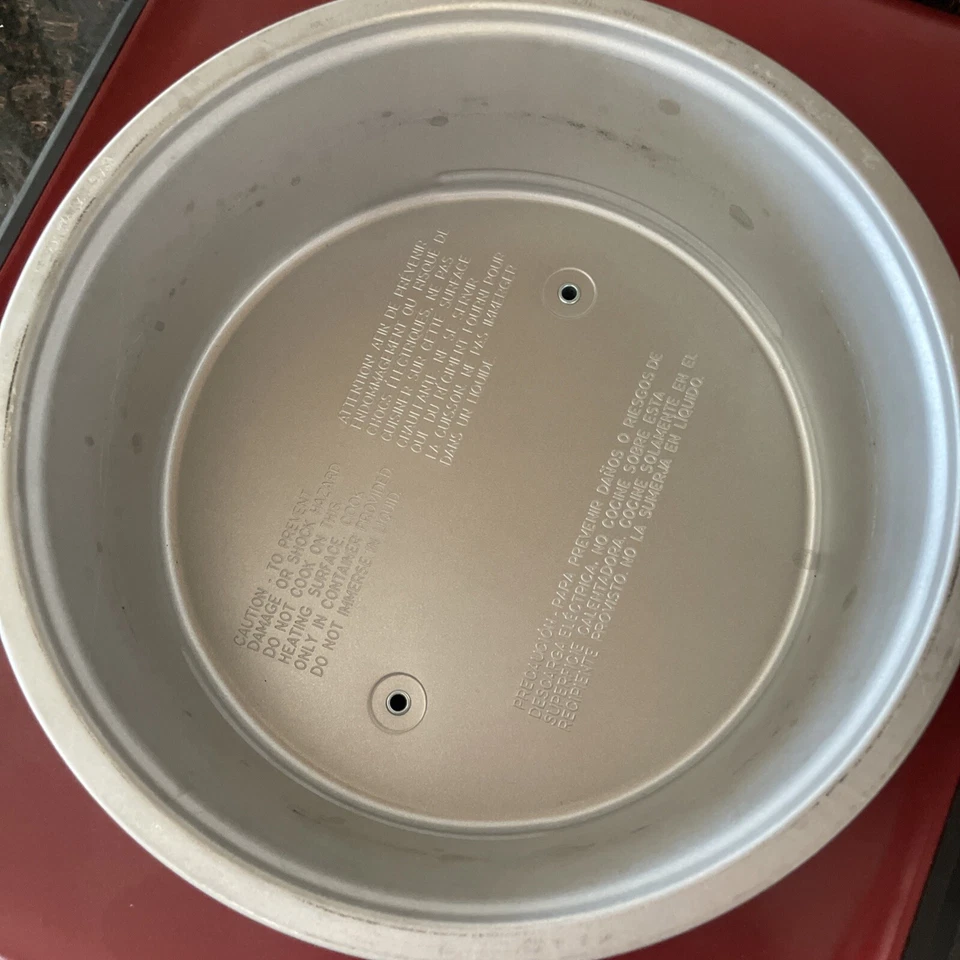 CrockPot Hook Up 2.5 Cuartos Redondo Olla Baja Roja SCCPMD2-CH FUNCIONANDO PROBADO Foto 4 de 4