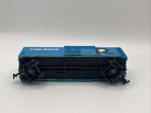 HO Scale "The Rock" 57025 50 Foot Freight Train Box Car / Bachmann FREE SHIPPING - Picture 8 of 8