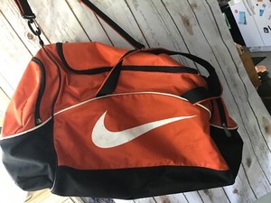 Vintage NIKE Swoosh Duffle Duffel Gym Bag Sports Orange Black Large 25&quot; 1990&#39;s | eBay