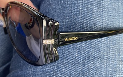 Valentino Authentic Black Crystals V616SR 001 58-16-130  display picture 1