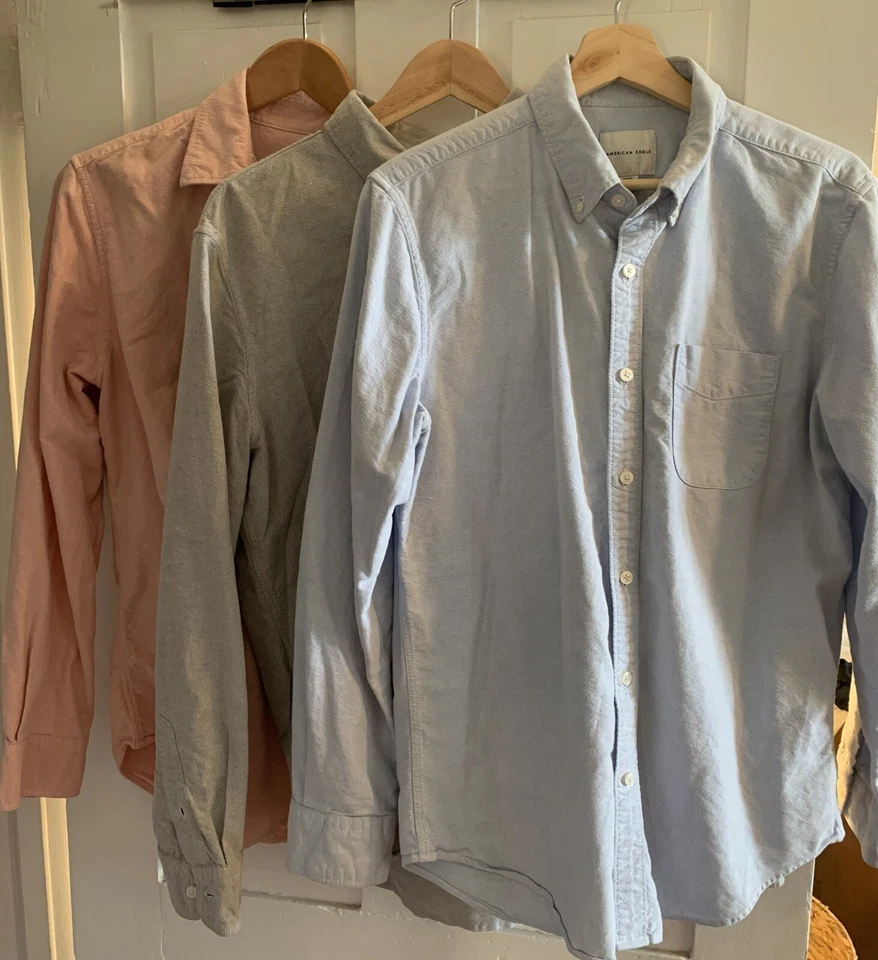 Conjunto de tres camisas de vestir American Eagle medianas para hombre azul rosa gris Oxford Foto 2 de 4