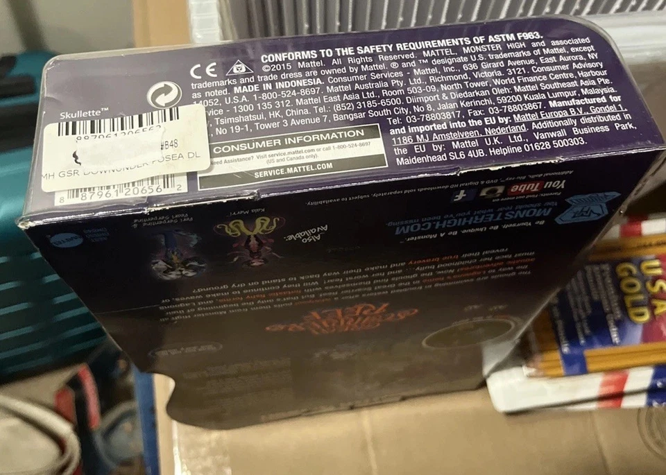 Muñeca Monster High Great Scarrier Reef Down Under Ghouls Posea Reef brilla en la oscuridad Foto 4 de 4