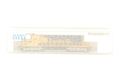 KATO N-Scale 176-4908 EMD SD40-2 w/Snoot Nose SF #5027 Santa Fe Made in Japan - Picture 3 of 17