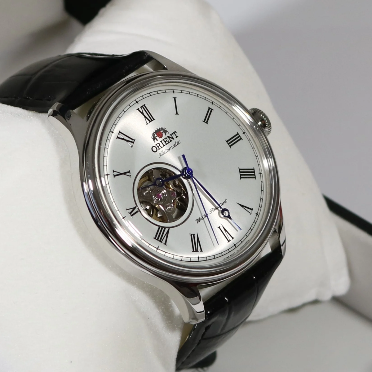ORIENT Automatic Open Heart 腕時計 本体 Orient Open Heart Silver Dial Automatic Men's Watch FAG00003W0