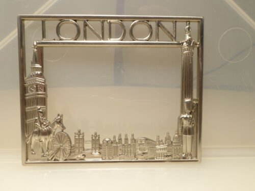silberfarbener Bilderrahmen aus Metall Relief London Panorama 12 x 9,8 cm 91,7 g